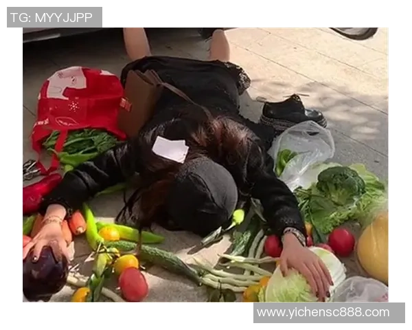 模仿足球明星摔倒视频引发热议网友纷纷模仿搞笑场景大比拼